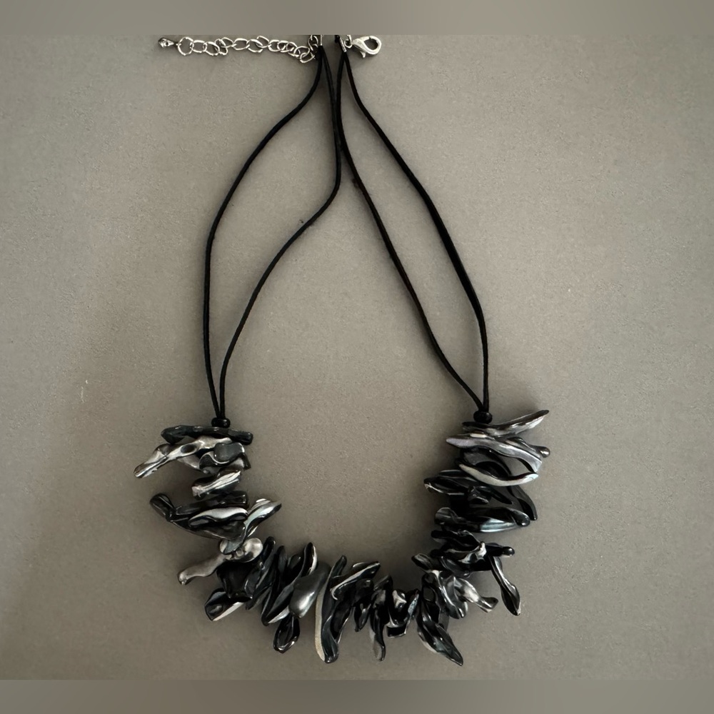 Abalone Shell Necklace - image 5